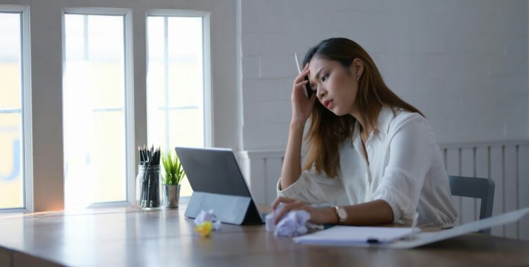 Employee reporting sexual harassment